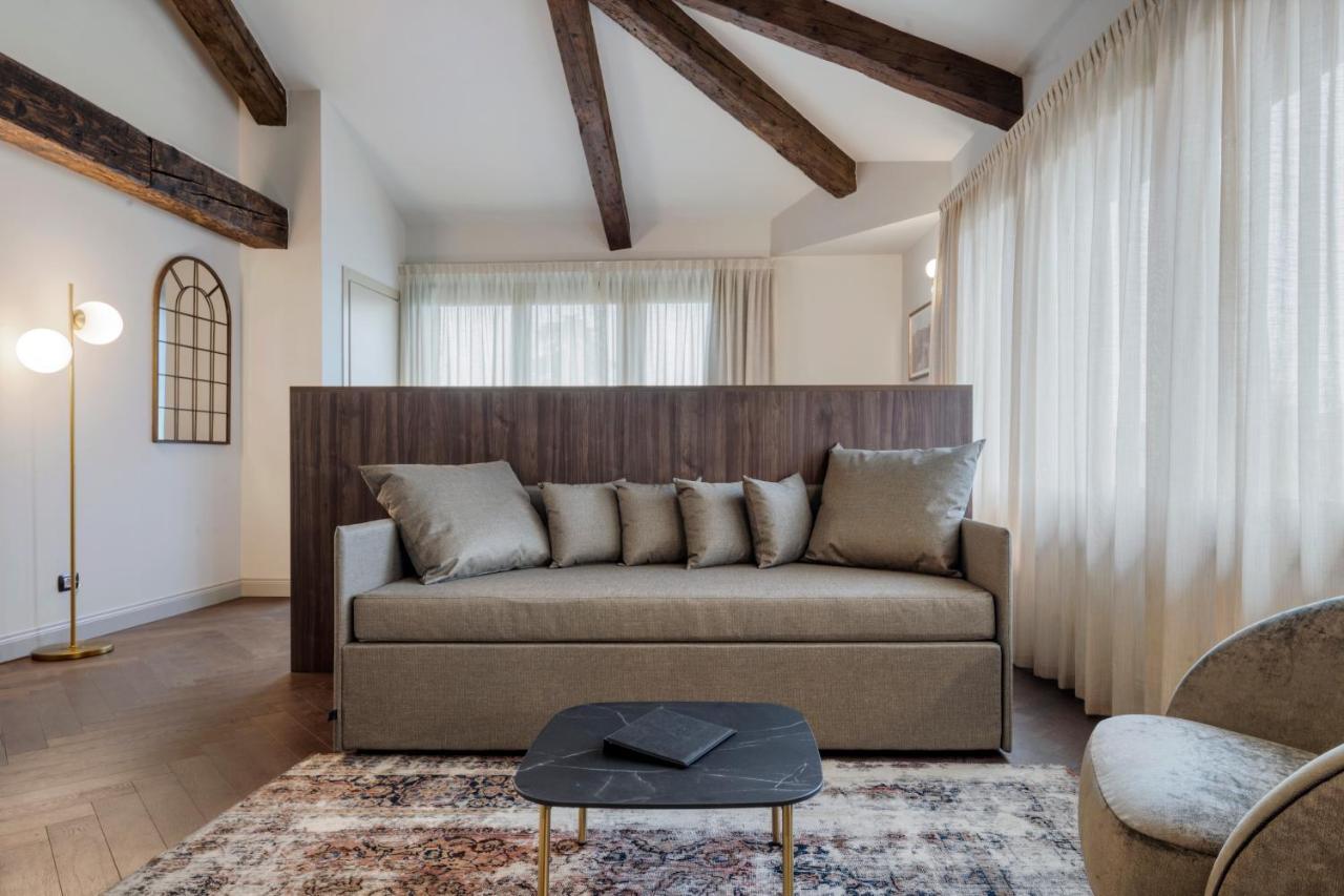 Porta Altinia Suites Treviso Exterior photo